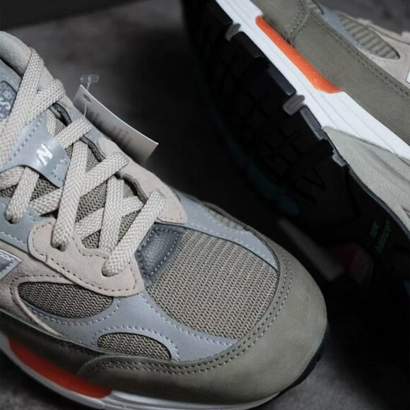 New Balance Men's Green Trainers - Picture 4 of 6